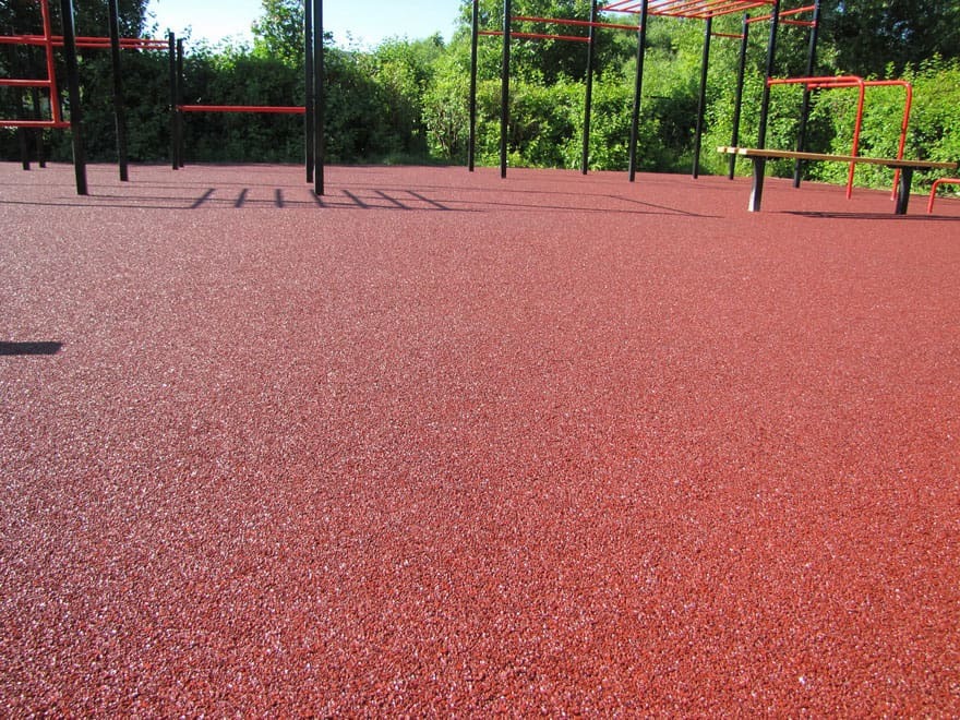 Укладка резинового покрытия: безопасность и эстетика